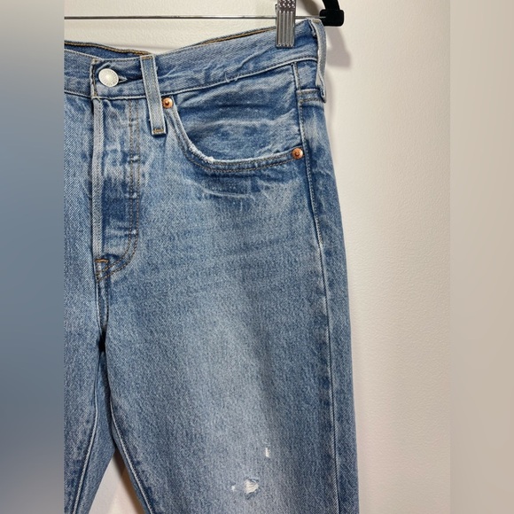 Levi's 501S Skinny Jeans Distressed Details Women's Size 26 - Picture 7 of 16